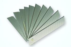 Brity do univerz.noza olam.25mm/10ks