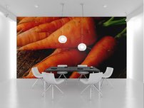 fototapeta na stenu cerstvo umyta mrkva na starom dreve 4