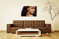 Rihanna - LO 0025