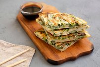 fototapeta na stenu korejske palacinky na sojovej omacke 3